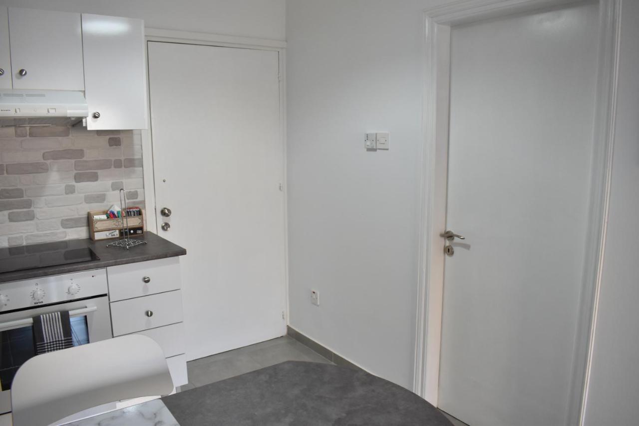 Marias Apartment - In City Centre,Near Beach Lárnaka Kültér fotó