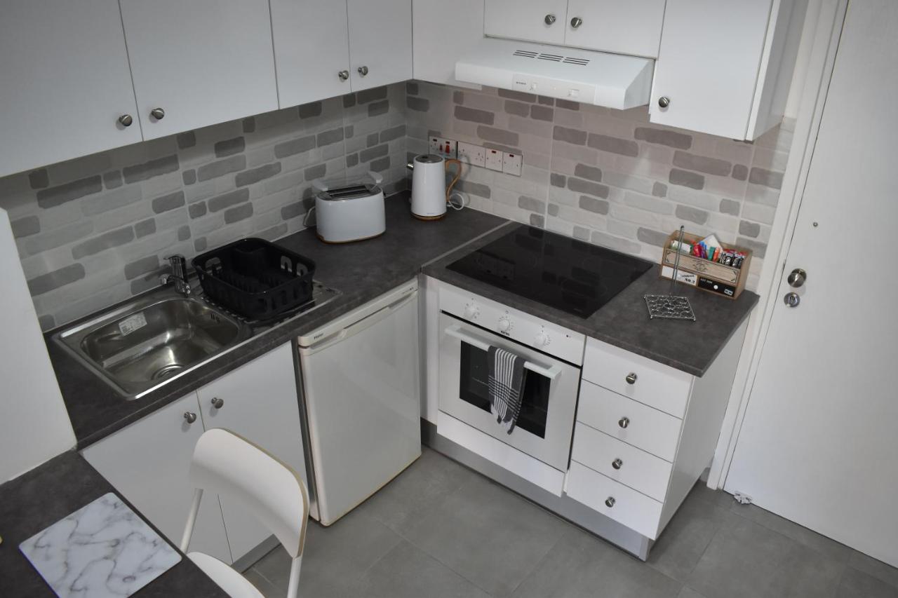 Marias Apartment - In City Centre,Near Beach Lárnaka Kültér fotó